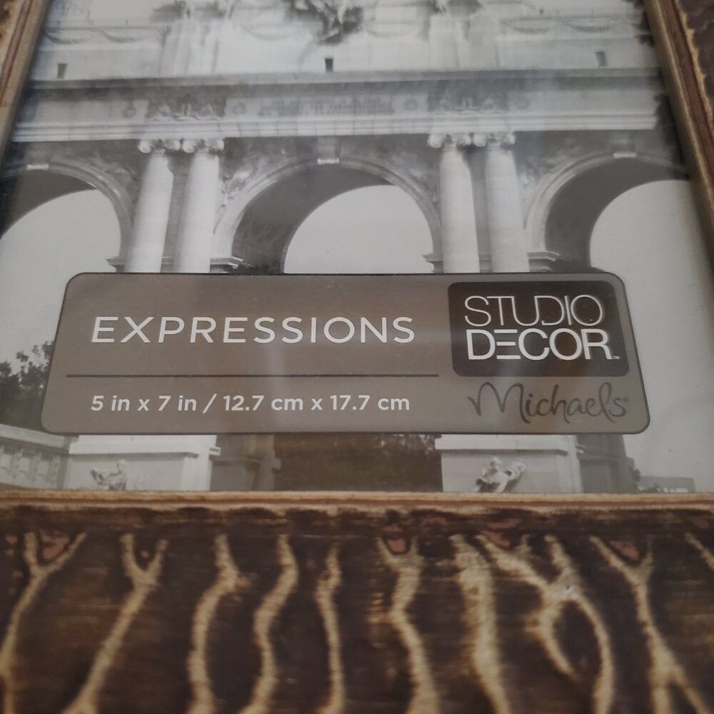 Michael's 5x7 Tabletop Picture Frame - Picture 2 of 4